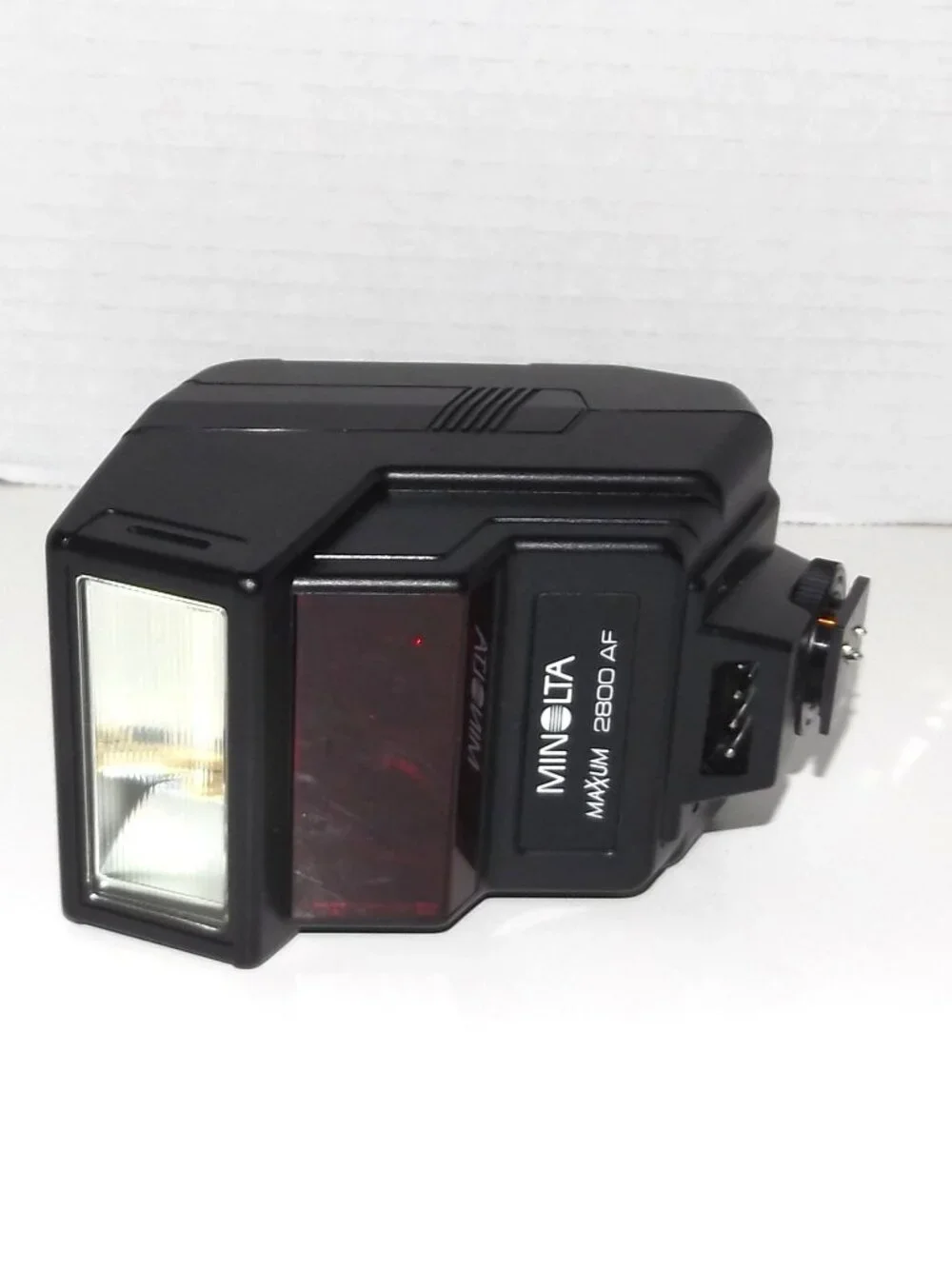 1980s Minola Maxxum Flash 2800AF Electronic Hot Shoe, Case & Diffuser